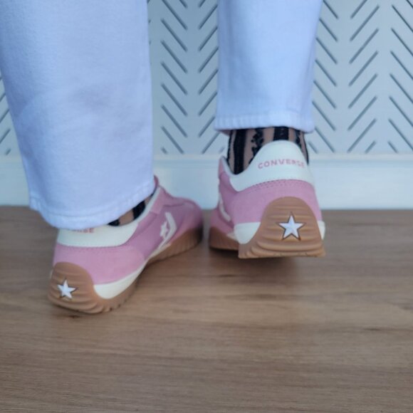 ⭐Converse Run Star Trainer Ox Sz 7 Women Casual Shoes Suede Sneaker Pink A13362C - Picture 6 of 14